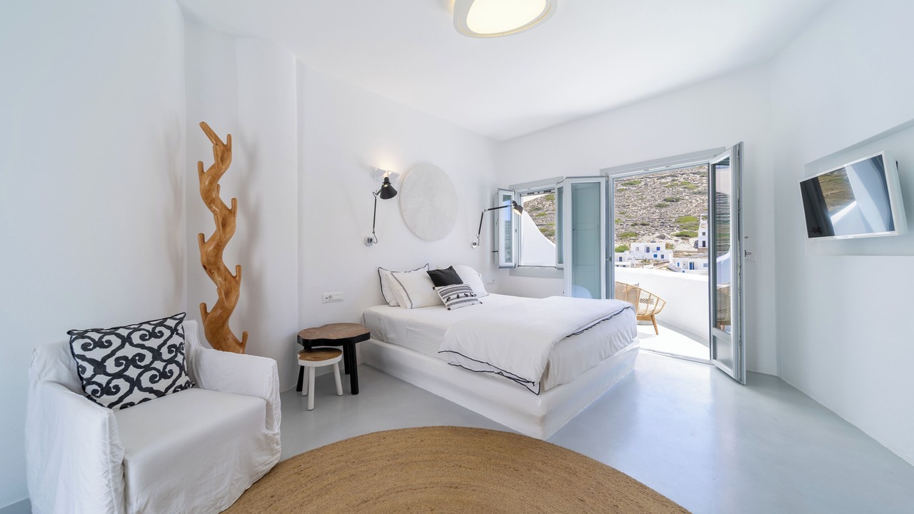 Photo of Bedroom in Folegandros