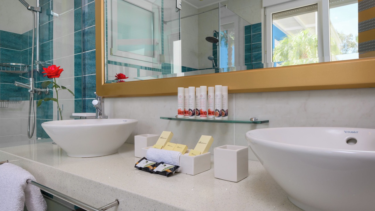Photo of Bathroom in Kallithea