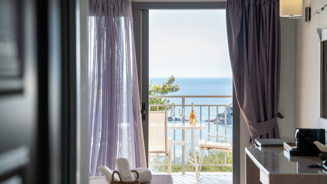 Photo of Bedroom in Troulos