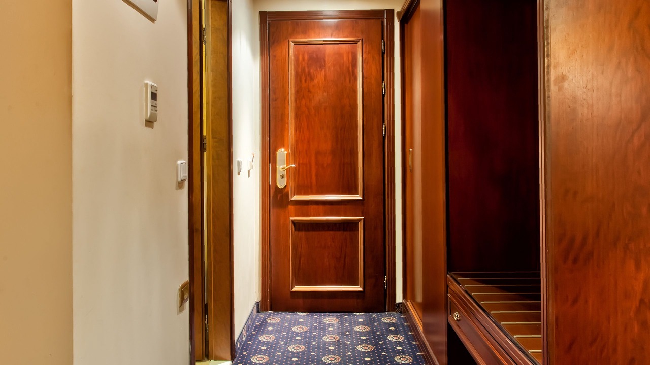Photo of Bedroom in Drama