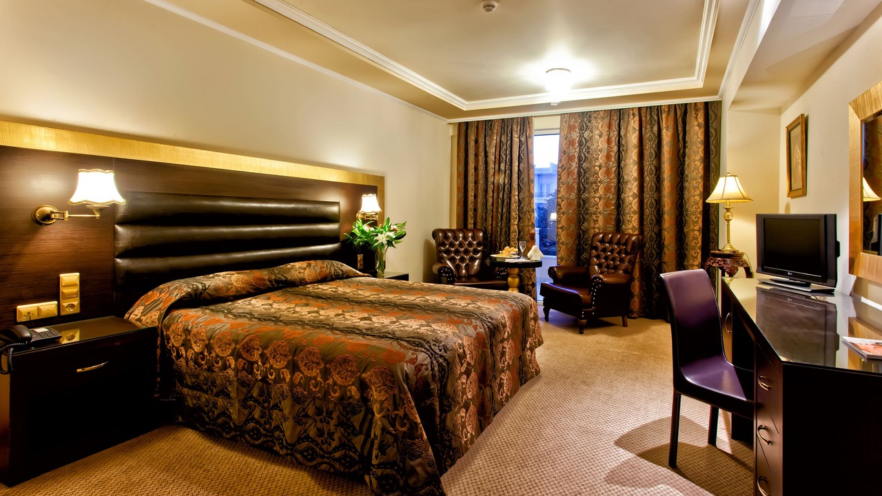 Photo of Bedroom in Drama