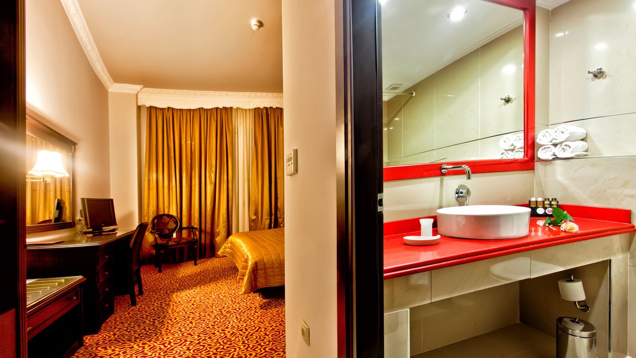 Photo of Bedroom in Drama