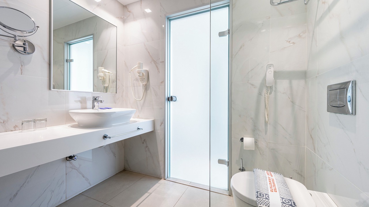 Photo of Bathroom in Lambi
