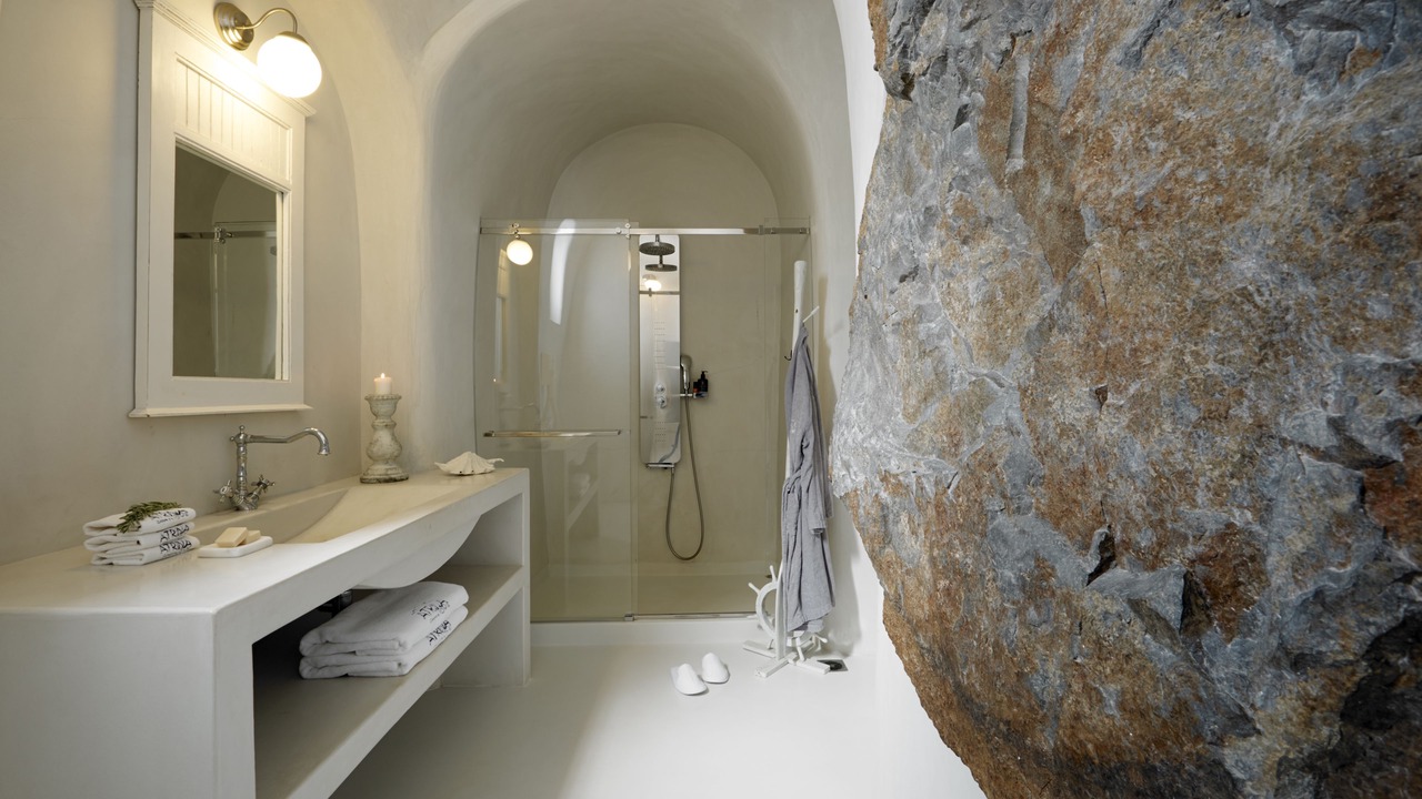 Photo of Bathroom in Oia