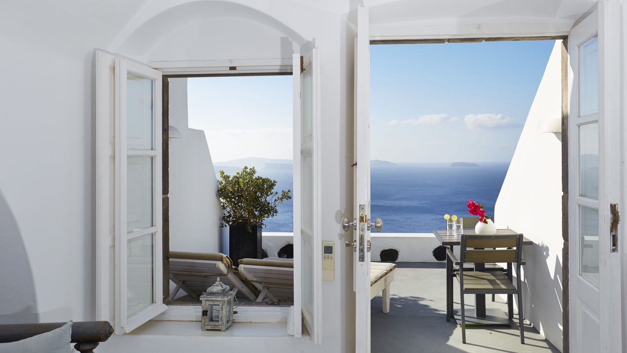 Photo of Bedroom in Oia