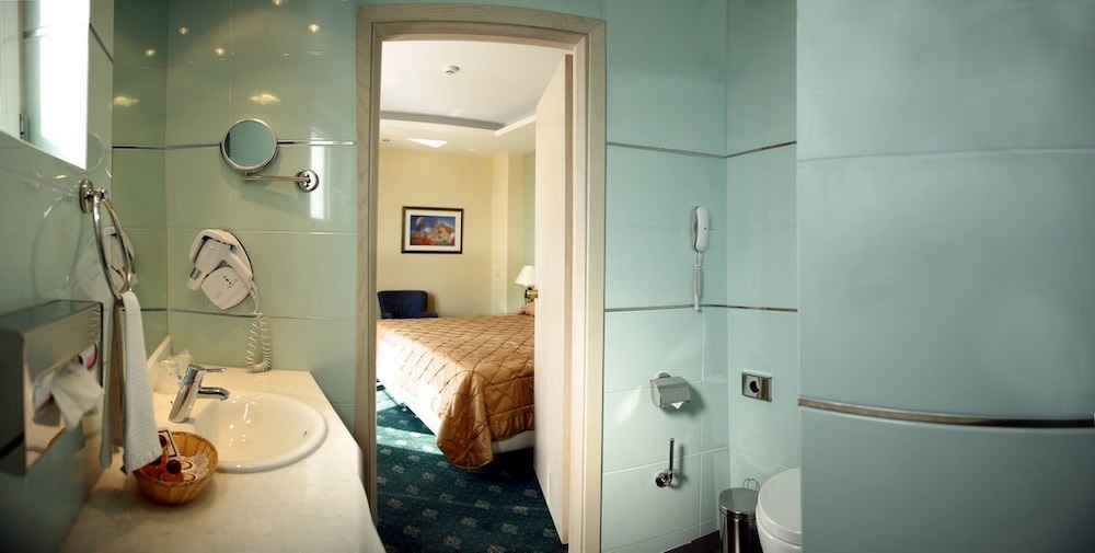 Photo of Bathroom in Itea