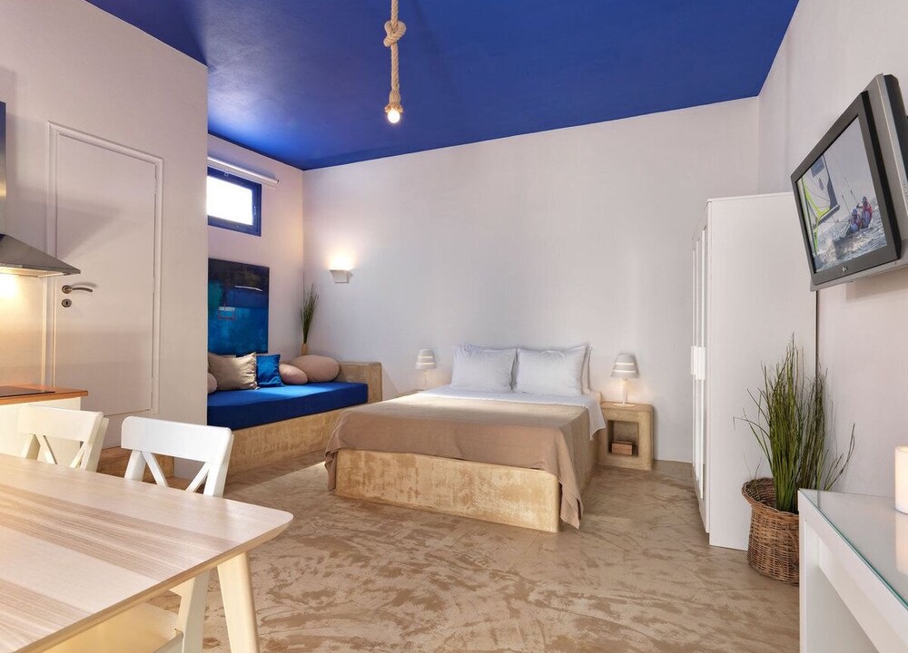 Photo of Bedroom in Psathi