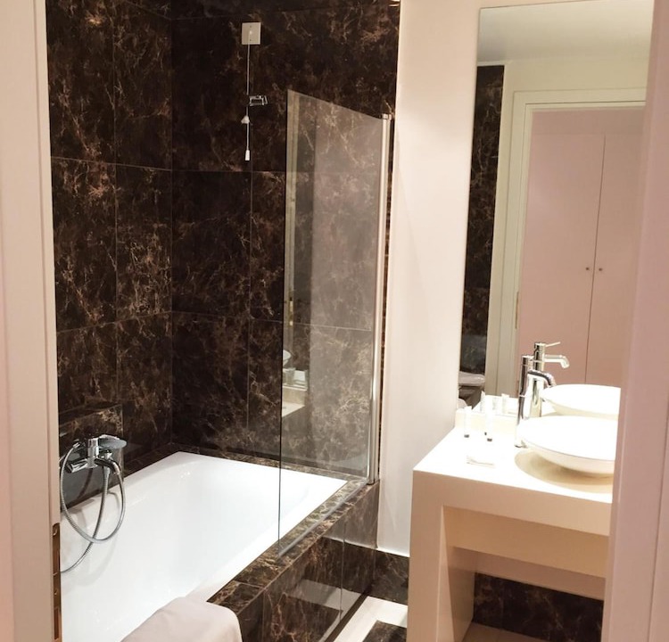 Photo of Bathroom in Kifisia