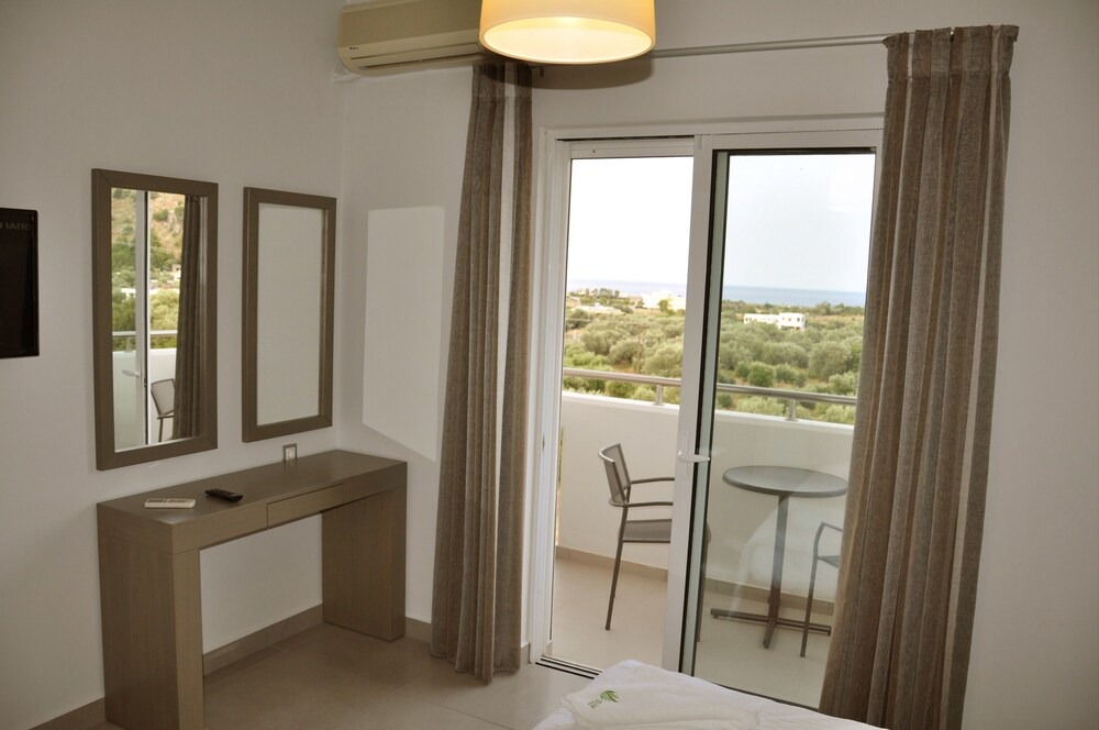 Photo of Patio Balcony in Kalathos