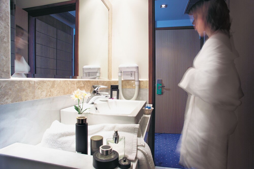 Photo of Bathroom in Acharnes
