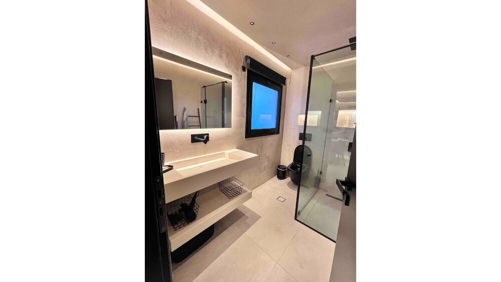 Photo of Bathroom in Lagonissi