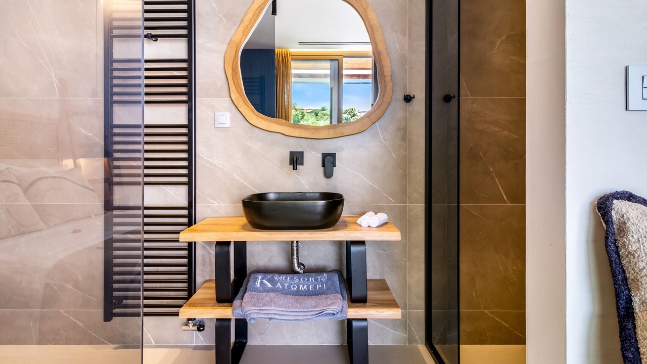 Photo of Bathroom in Katomerion