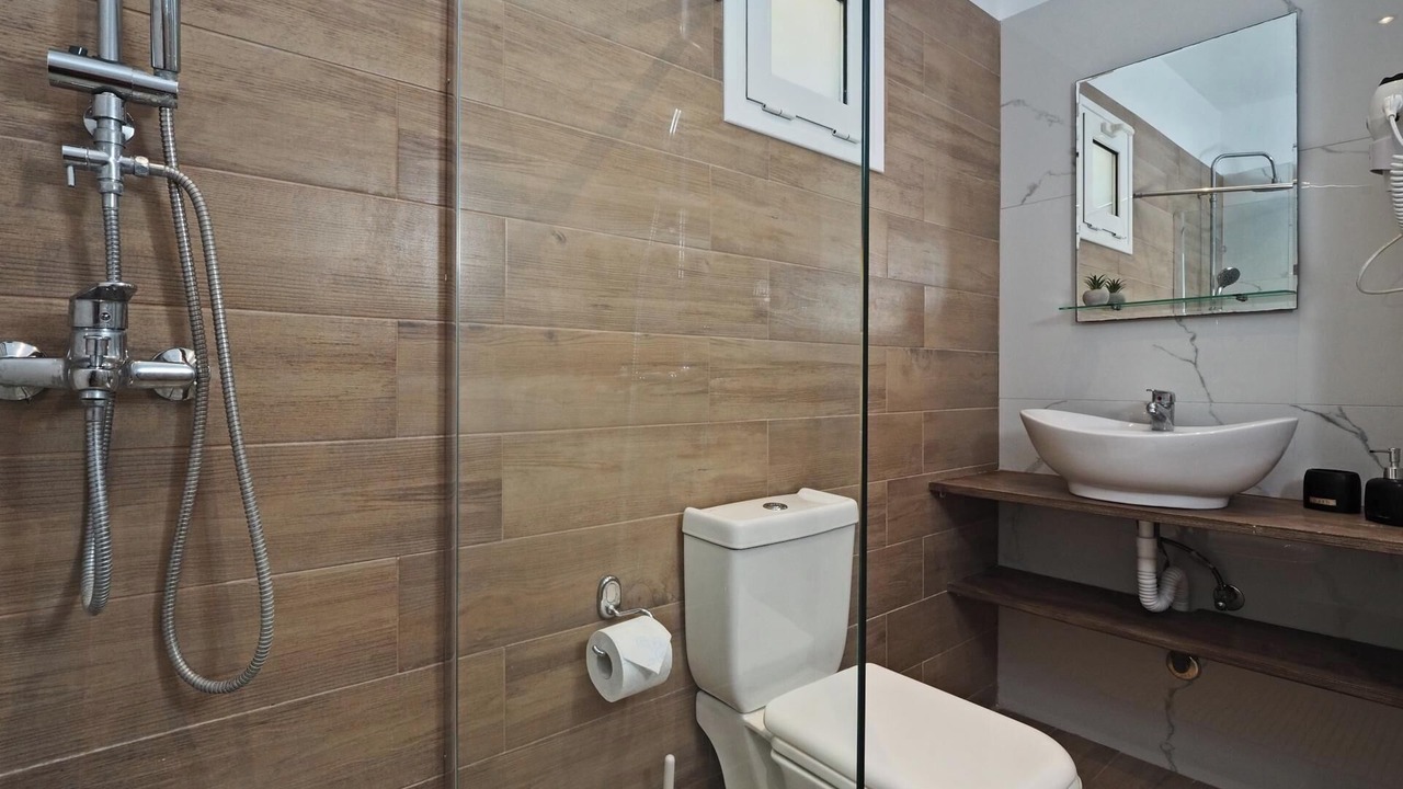 Photo of Bathroom in Agia Pelagia Chlomou