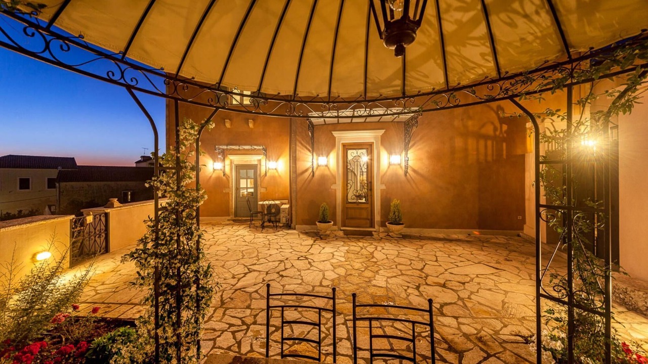 Photo of Outdoor in Achilleio