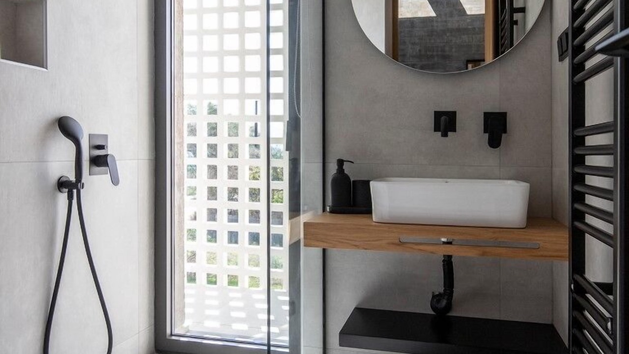 Photo of Bathroom in Nees Pagases
