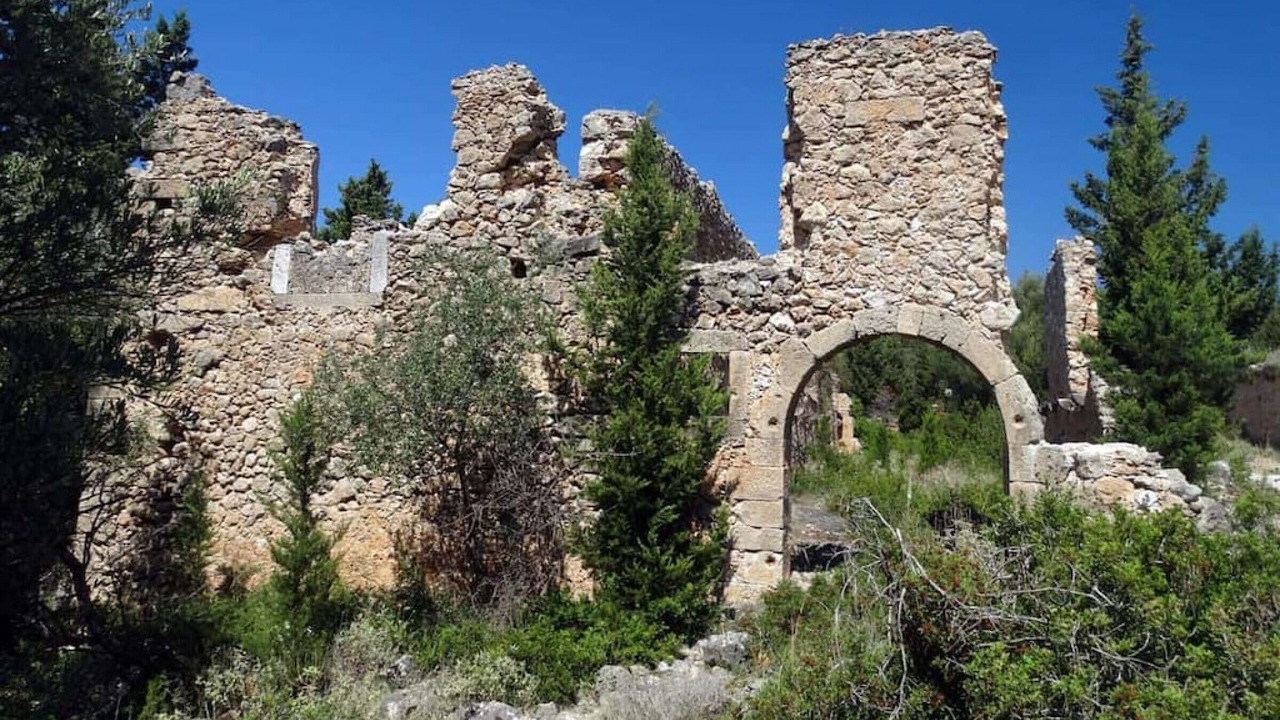 Photo of Others in Frourion