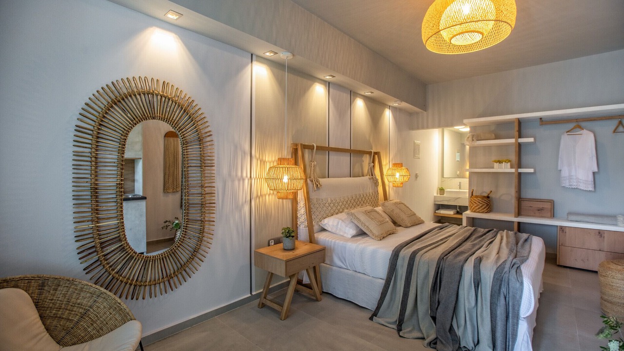 Photo of Bedroom in Frourion
