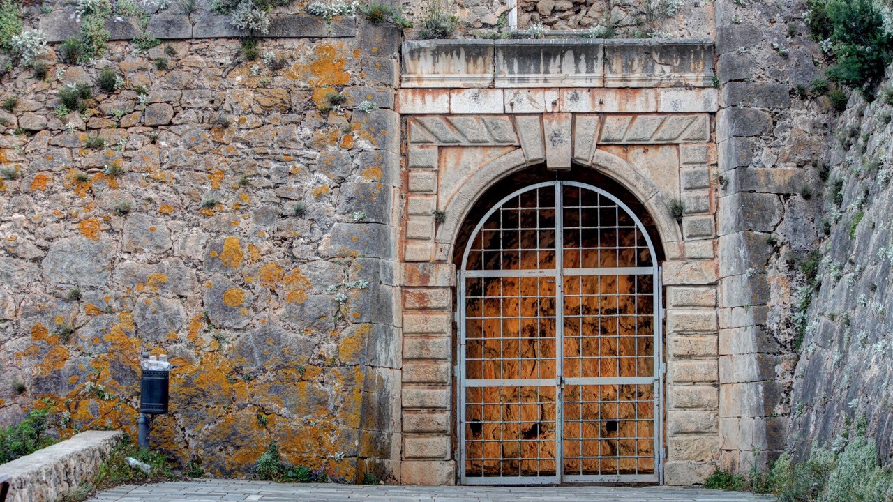 Photo of Outdoor in Frourion