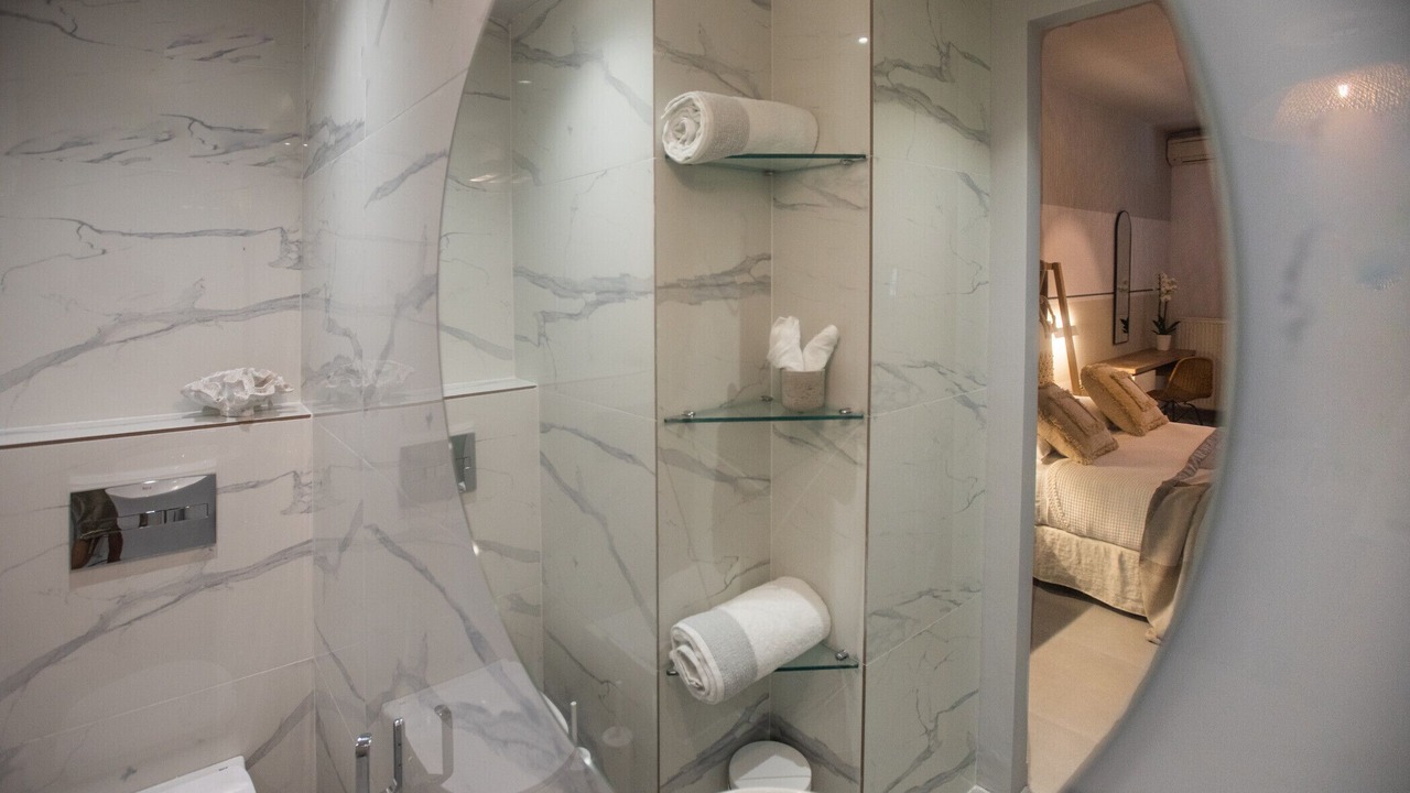 Photo of Bathroom in Frourion