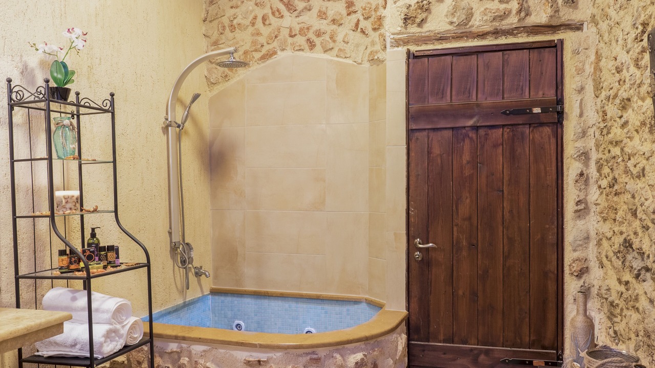 Photo of Bathroom in Tsikalaria