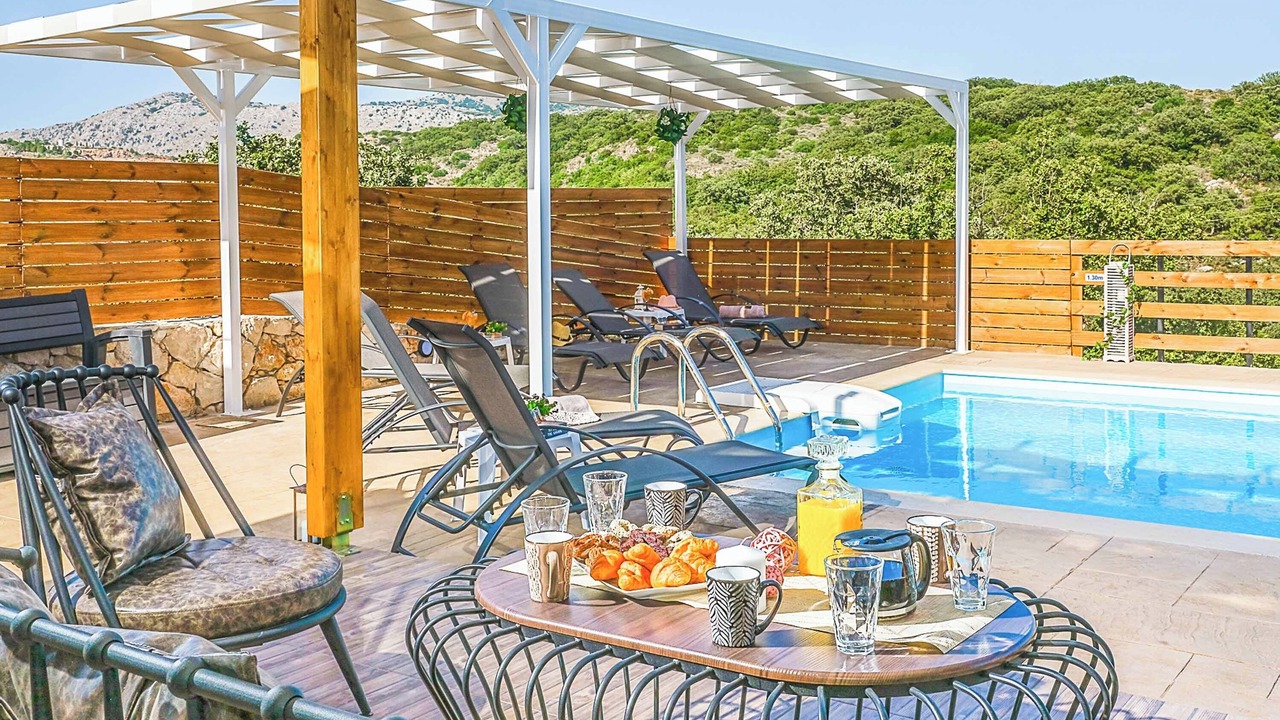 Photo of Outdoor in Monopari