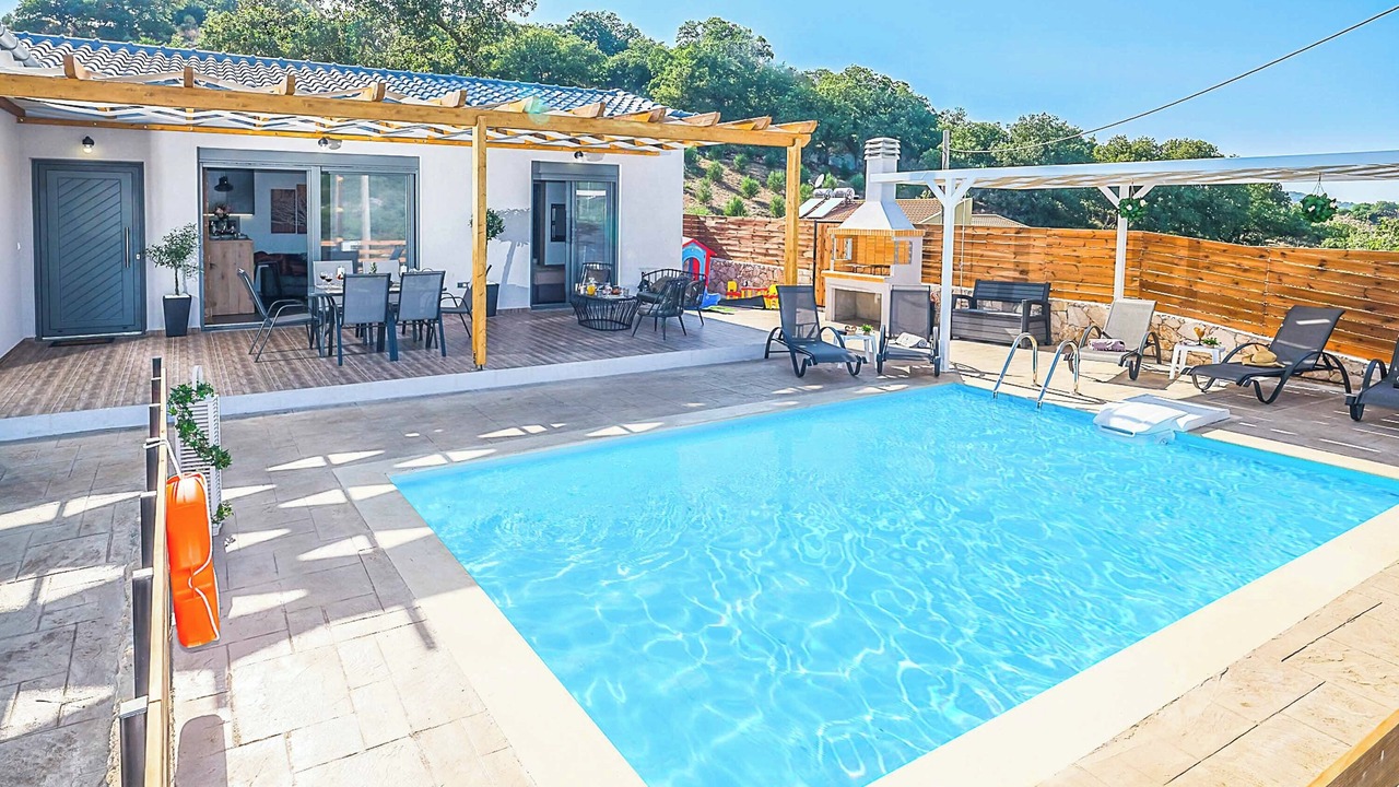 Photo of Outdoor in Monopari