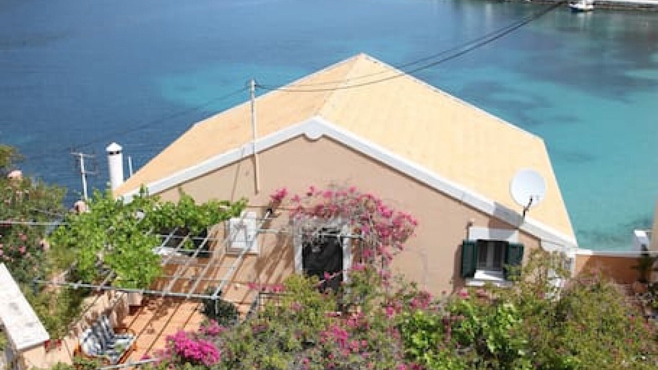 Photo of Outdoor in Frourion