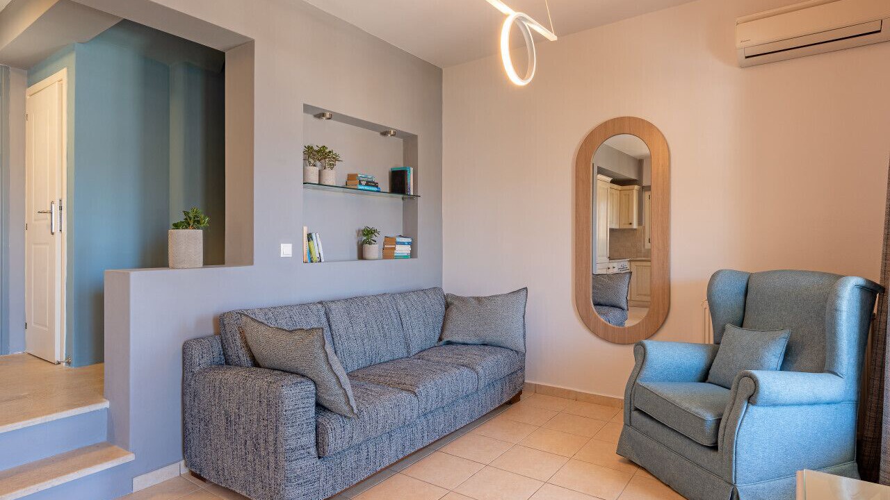 Photo of Livingroom in Frourion