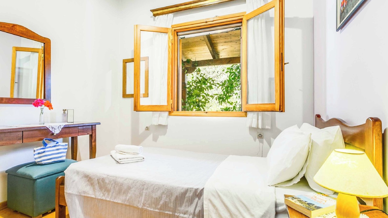 Photo of Bedroom in Stamnoi