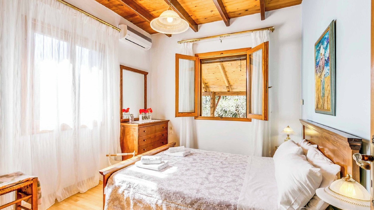 Photo of Bedroom in Stamnoi
