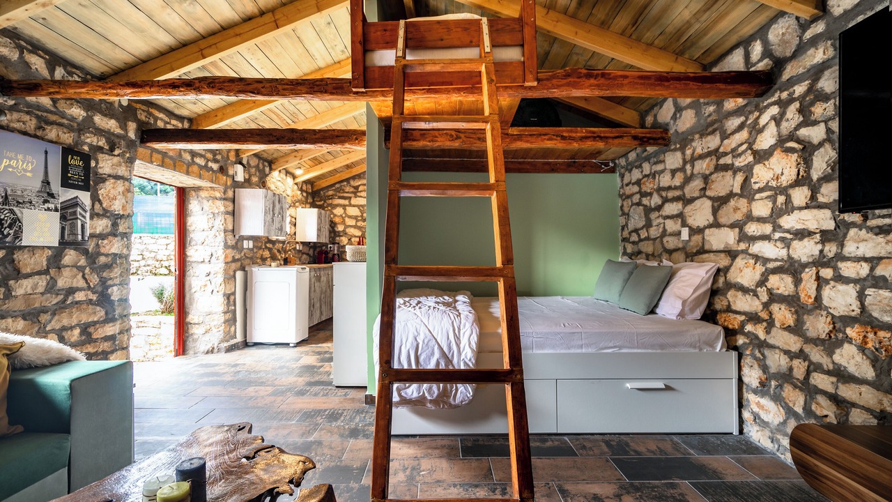 Photo of Bedroom in Poulata