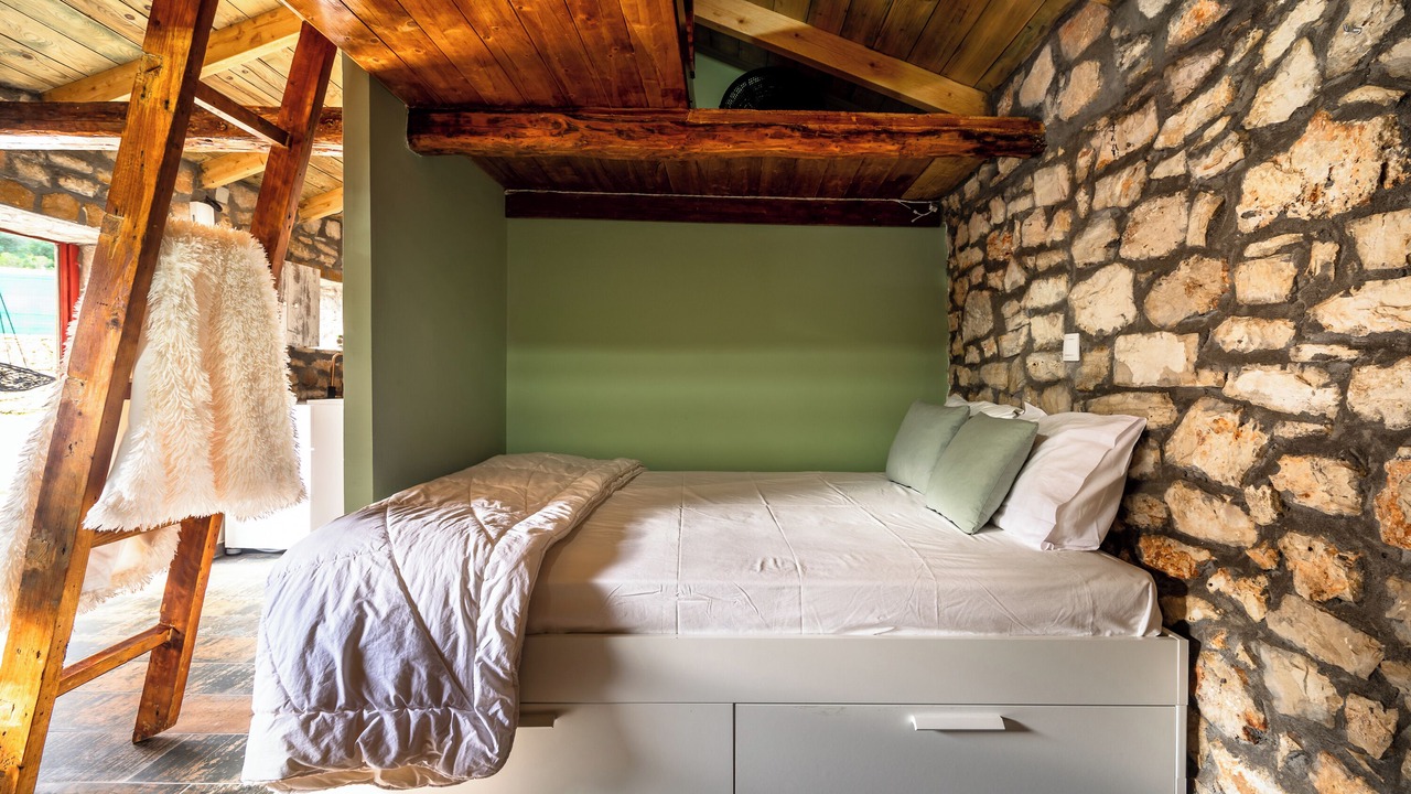 Photo of Bedroom in Poulata