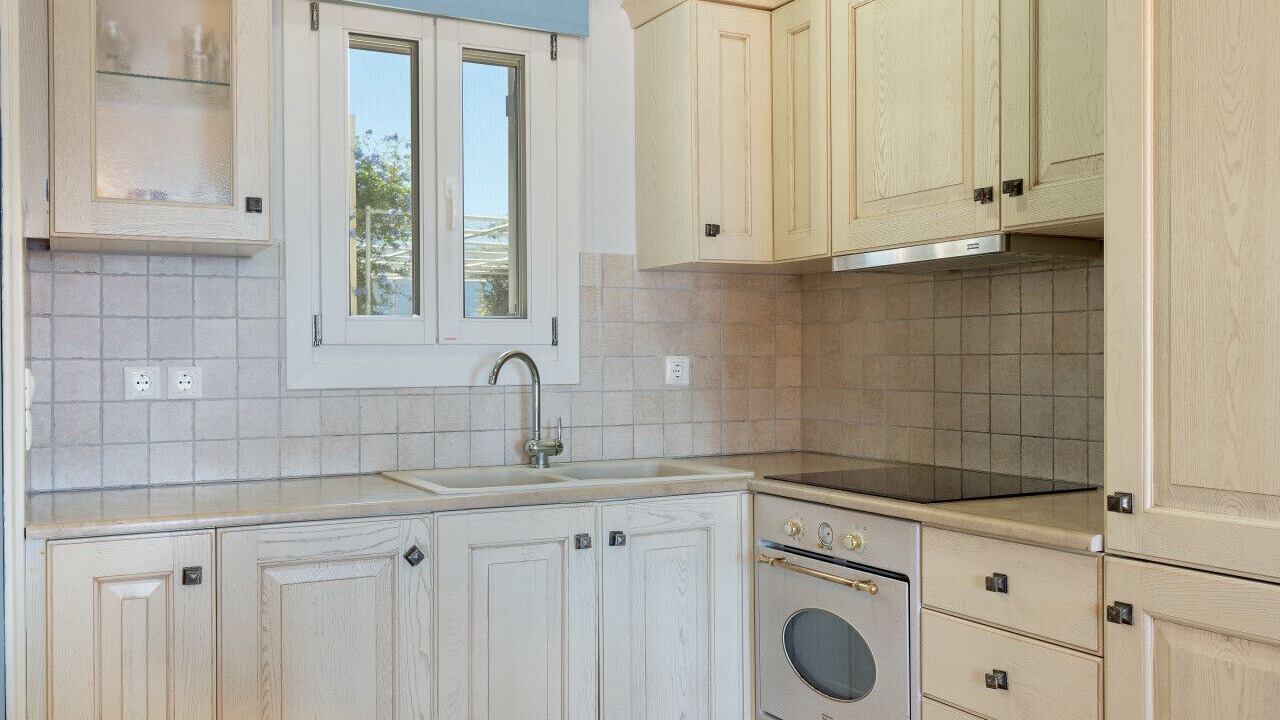 Photo of Kitchen in Frourion