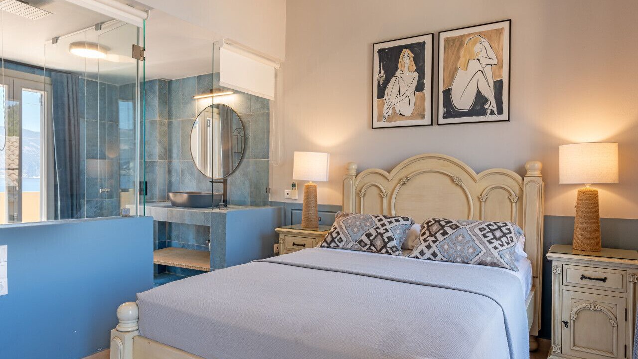 Photo of Bedroom in Frourion