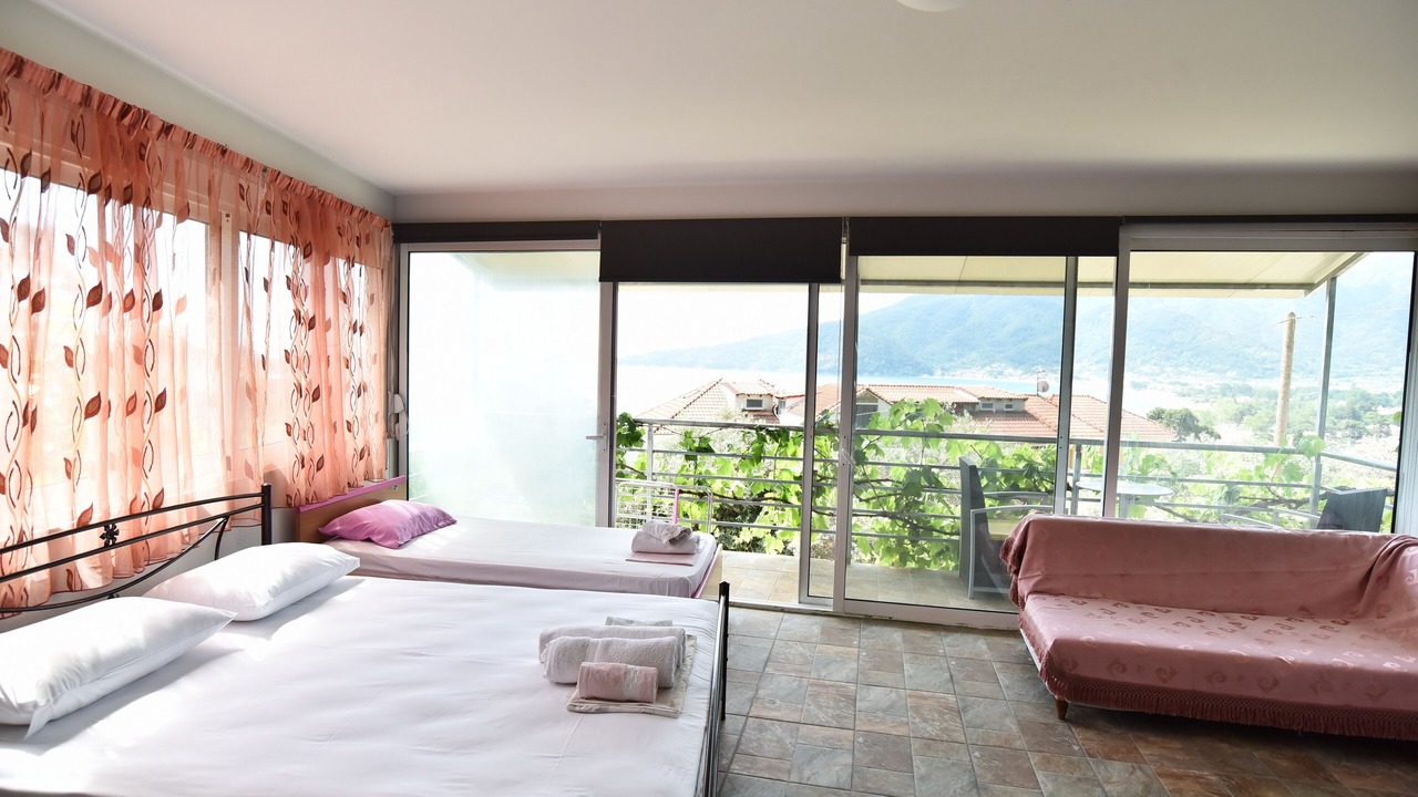Photo of Bedroom in Golden Beach