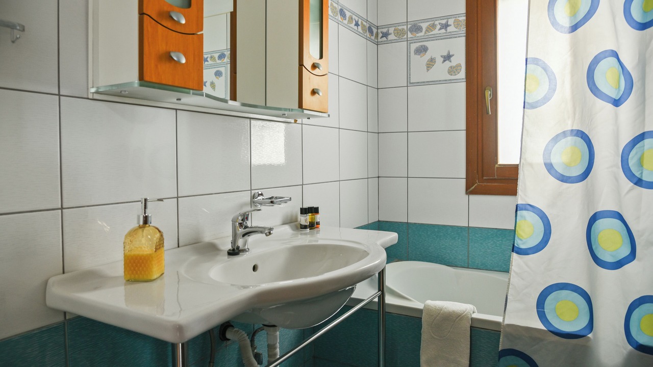Photo of Bathroom in Makry Gialos