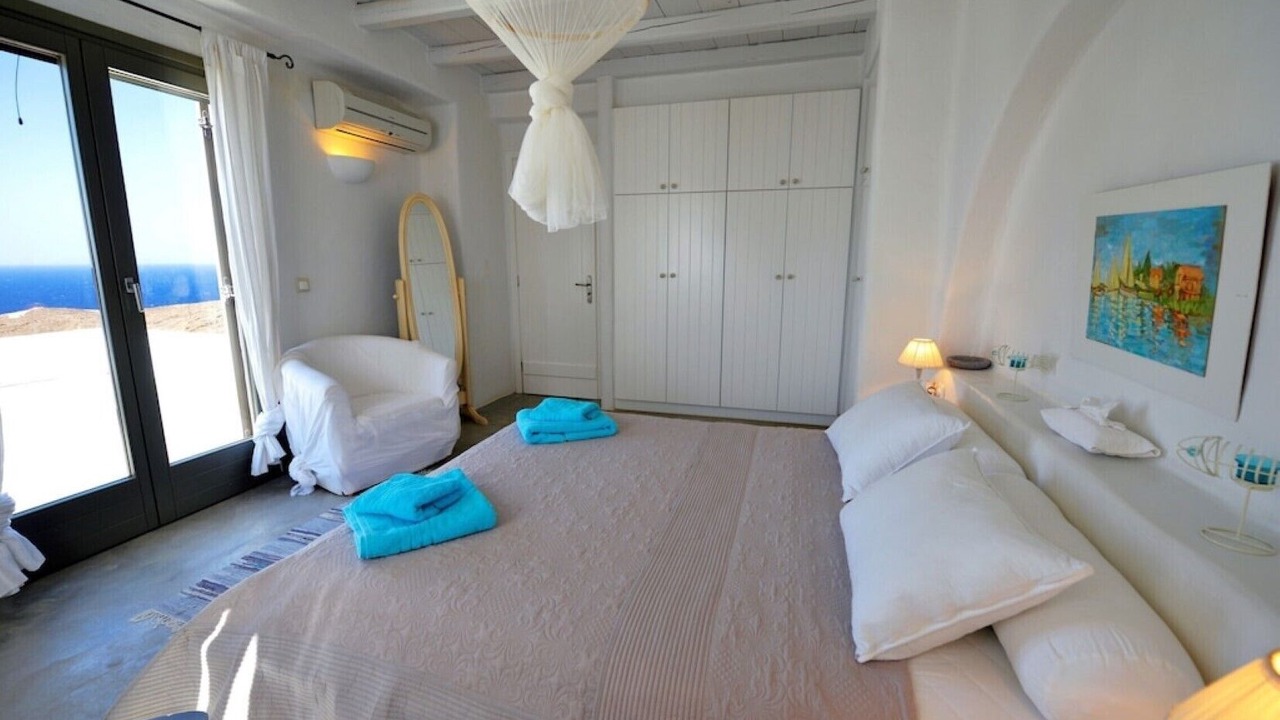 Photo of Bedroom in Kea