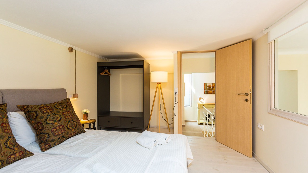 Photo of Bedroom in Karoti