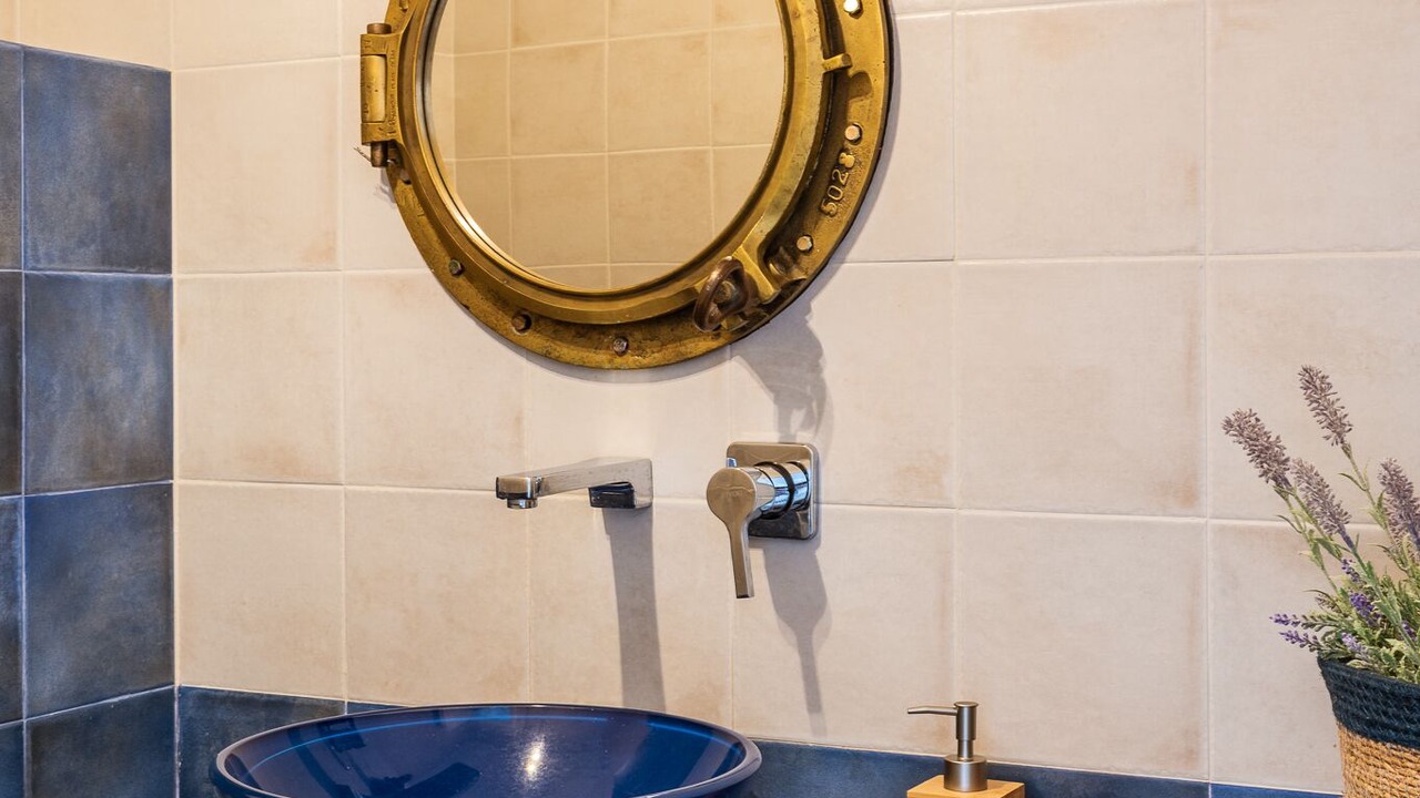 Photo of Bathroom in Engarai