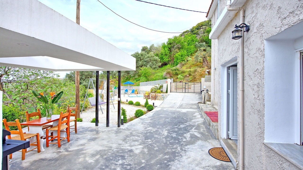 Photo of Patio Balcony in Drakona