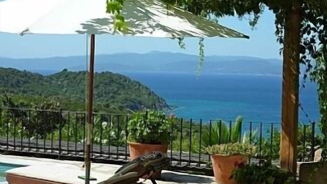 Photo of Patio Balcony in Koukounaries
