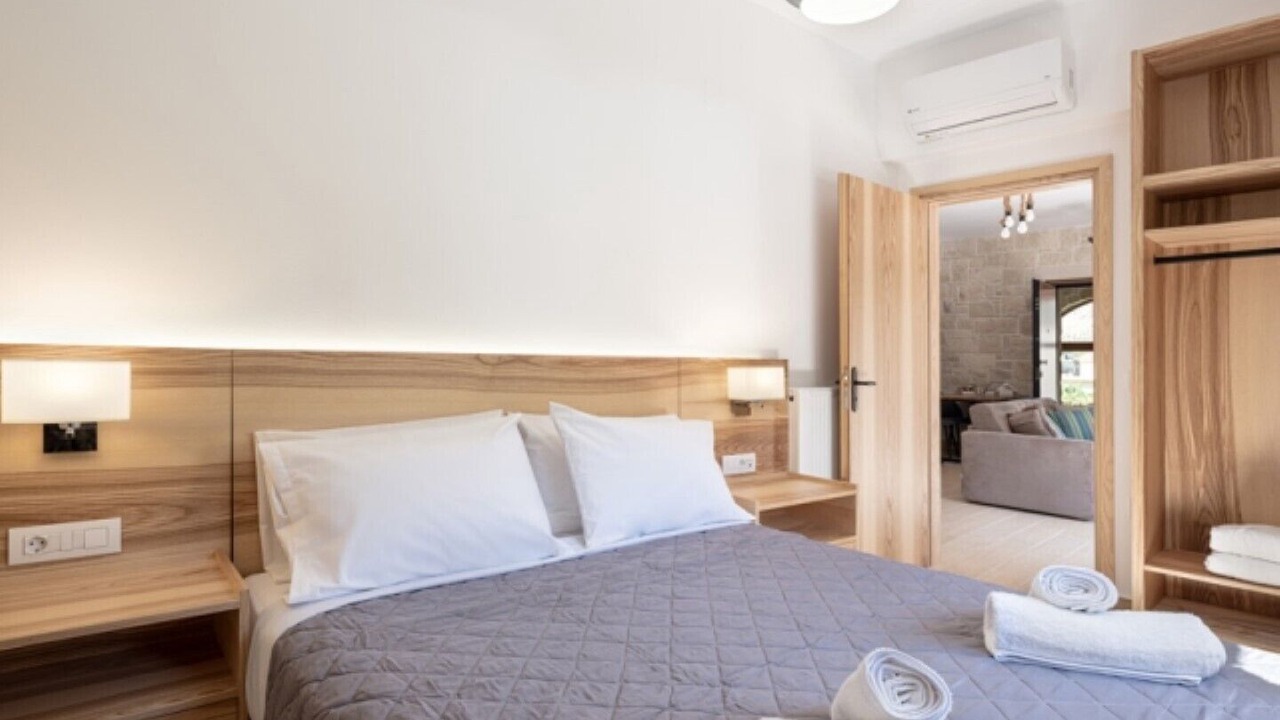 Photo of Bedroom in Theriso