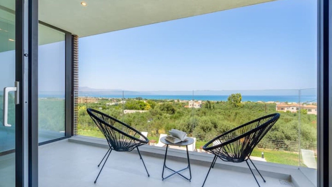 Photo of Outdoor in Pyrgos Psilonerou