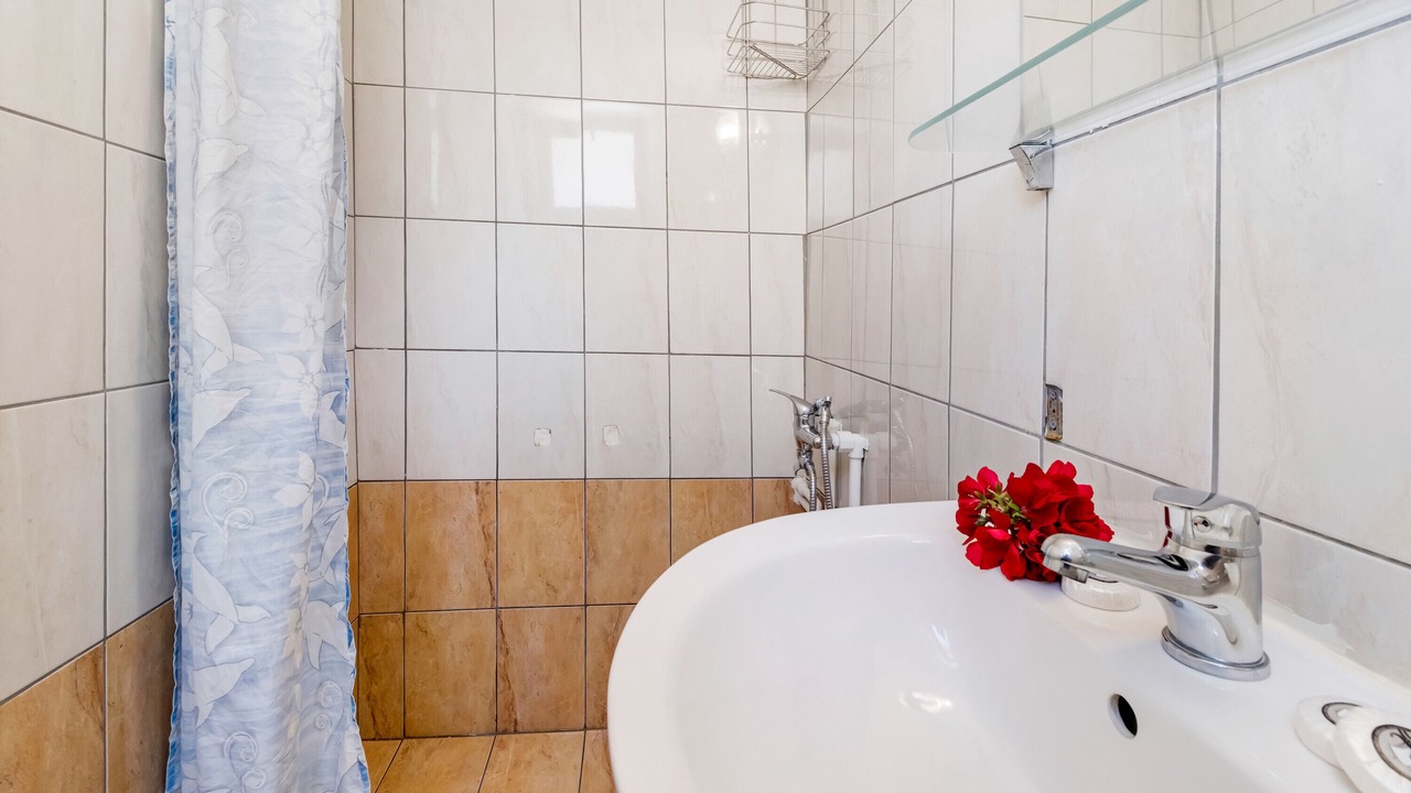Photo of Bathroom in Nikiana