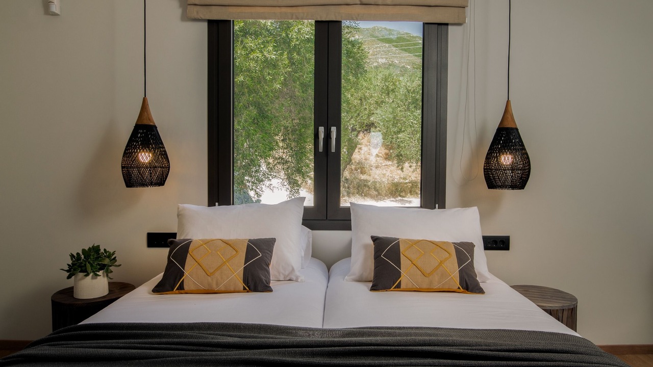Photo of Bedroom in Pigadhakia