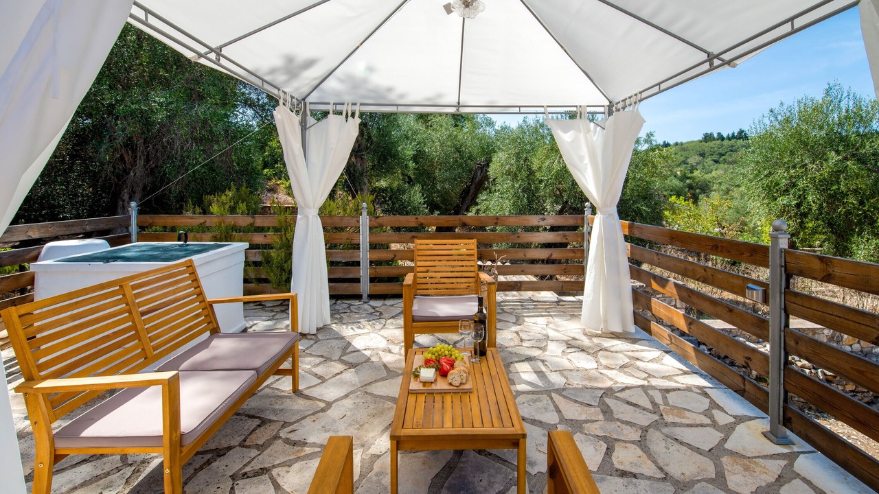 Photo of Patio Balcony in Katsimatika