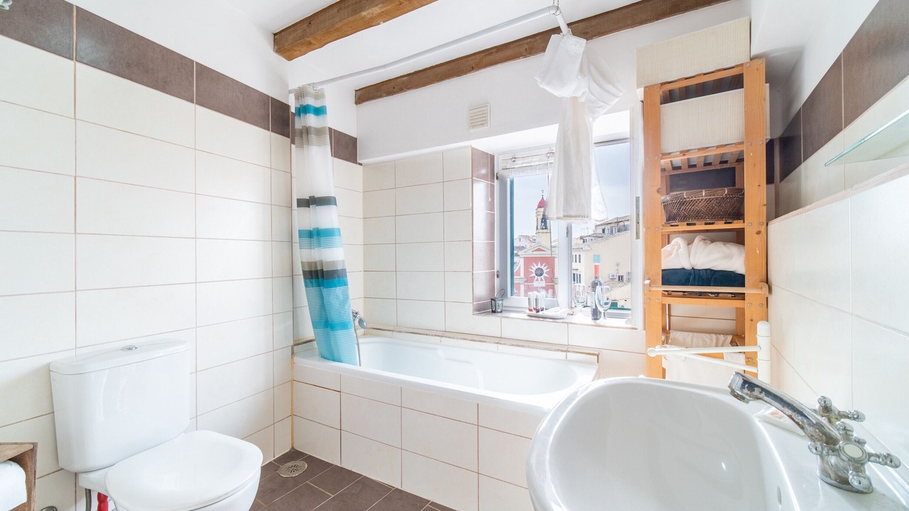 Photo of Bathroom in Old Town
