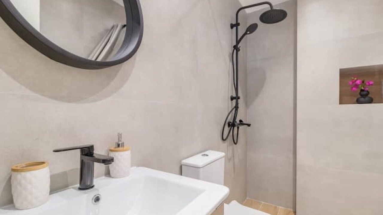 Photo of Bathroom in Thymari