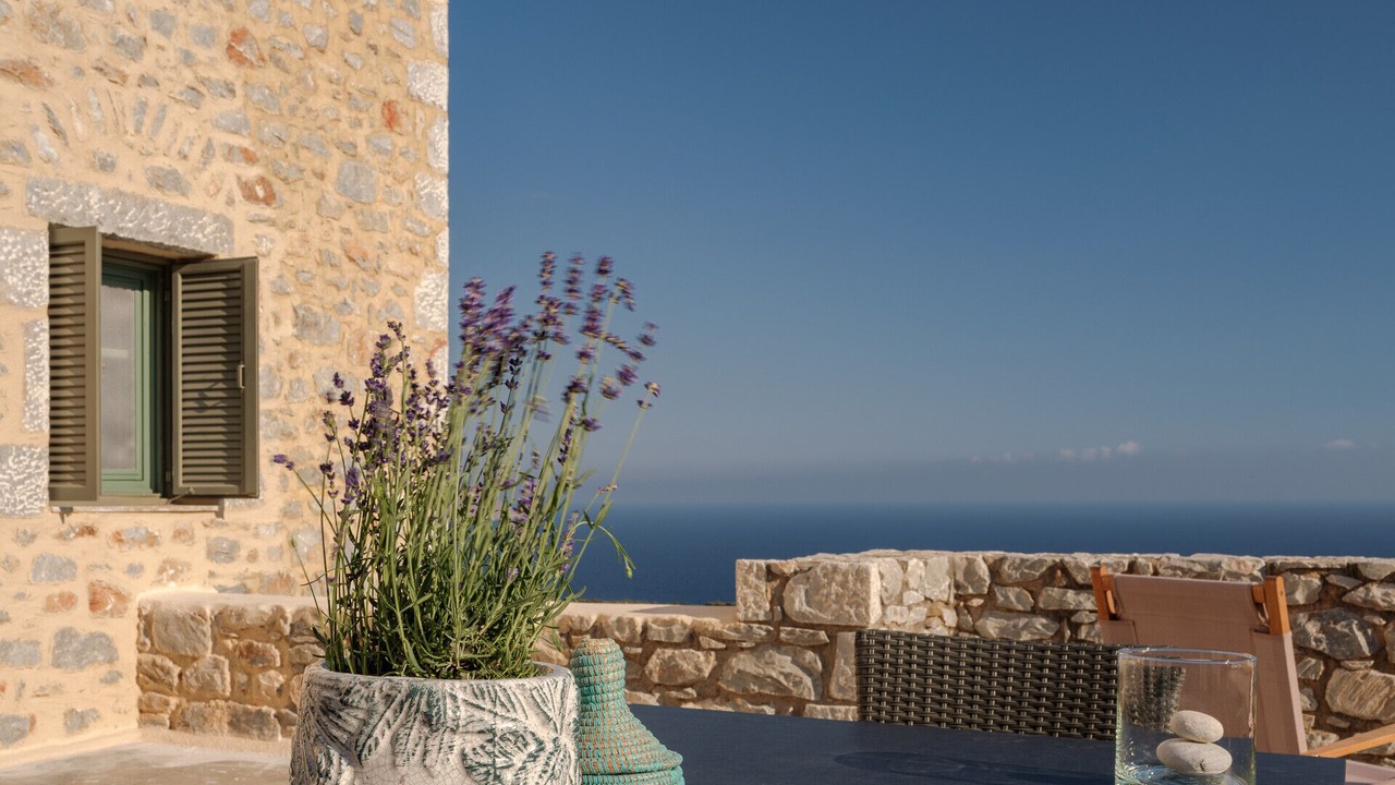 Photo of Patio Balcony in Alika