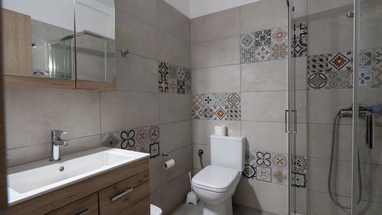 Photo of Bathroom in Skala